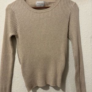 White Rose, lightly worn Beige Back Twist Sweater
